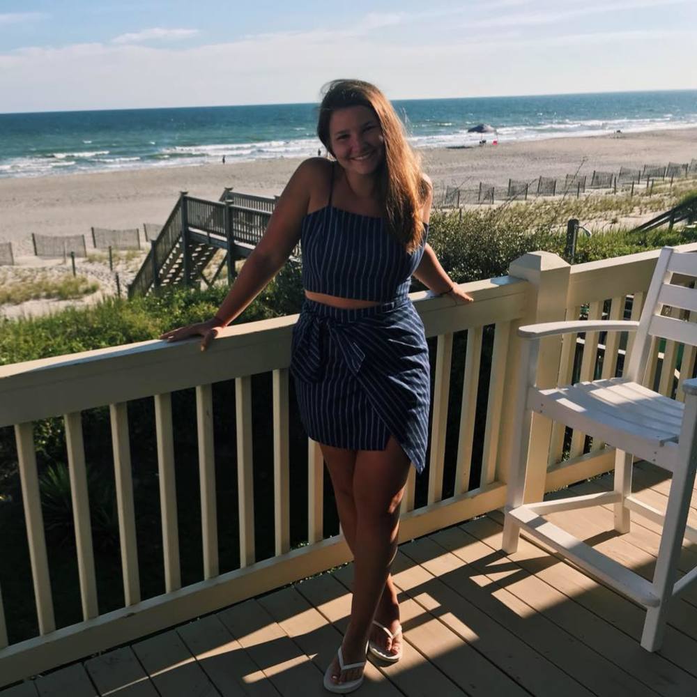 Meet your Posher, Jennifer